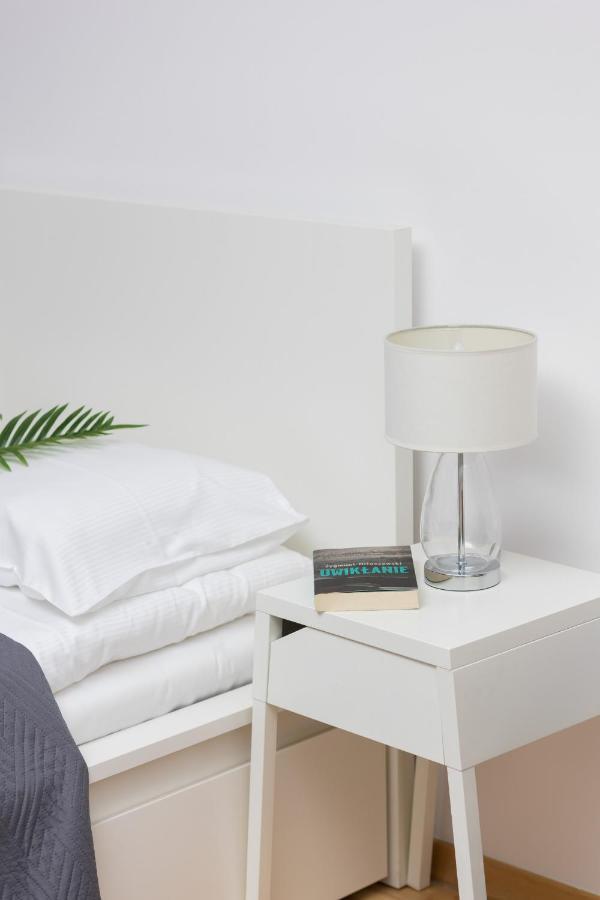 Warsaw Wola Apartment Near Nocny Market By Noclegi Renters Екстериор снимка