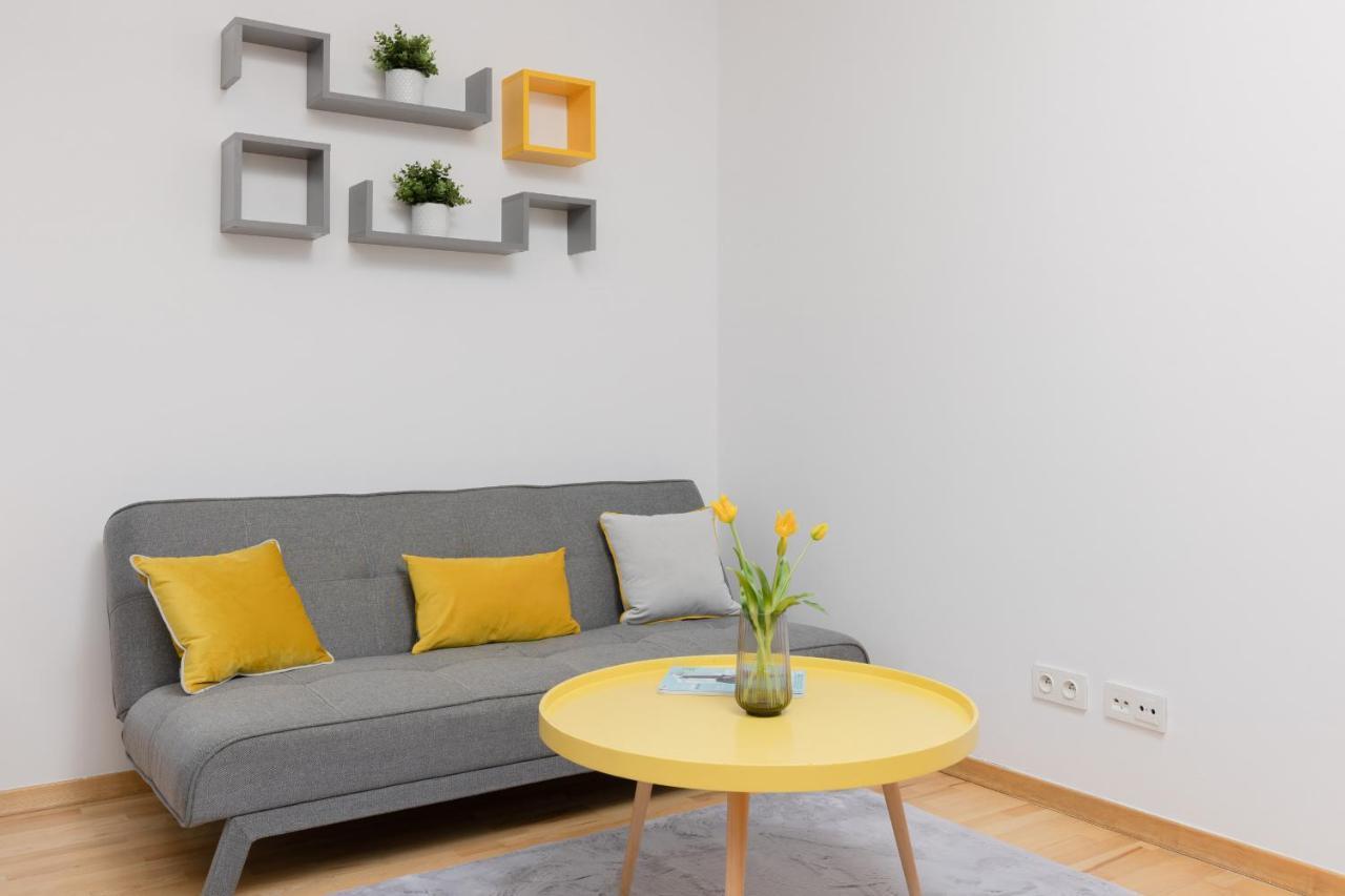 Warsaw Wola Apartment Near Nocny Market By Noclegi Renters Екстериор снимка